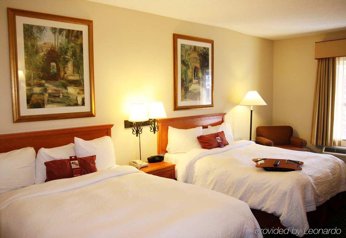 Hampton Inn & Suites St. Petersburg/Downtown Room photo